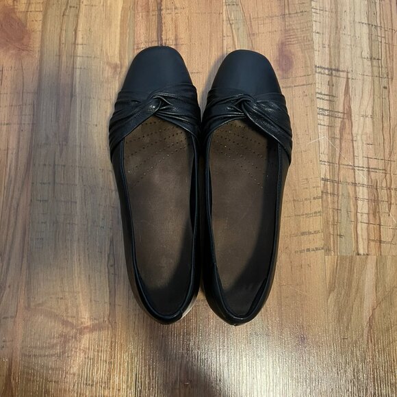 Clarks Candra Gleam Twist Leather Black Comfortable Ballet Flats - Picture 4 of 14